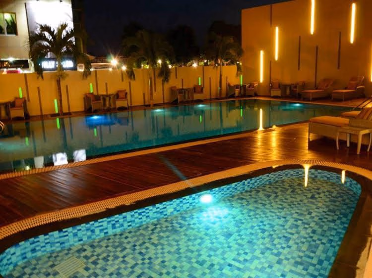 โรงแรมนาโกยา ฮิลล์ บาตัม (Nagoya Hill Hotel Batam)4