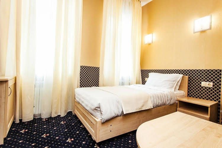 Hotel Mira0