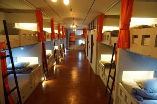 Single Bed in Mixed Dormitory with Fan