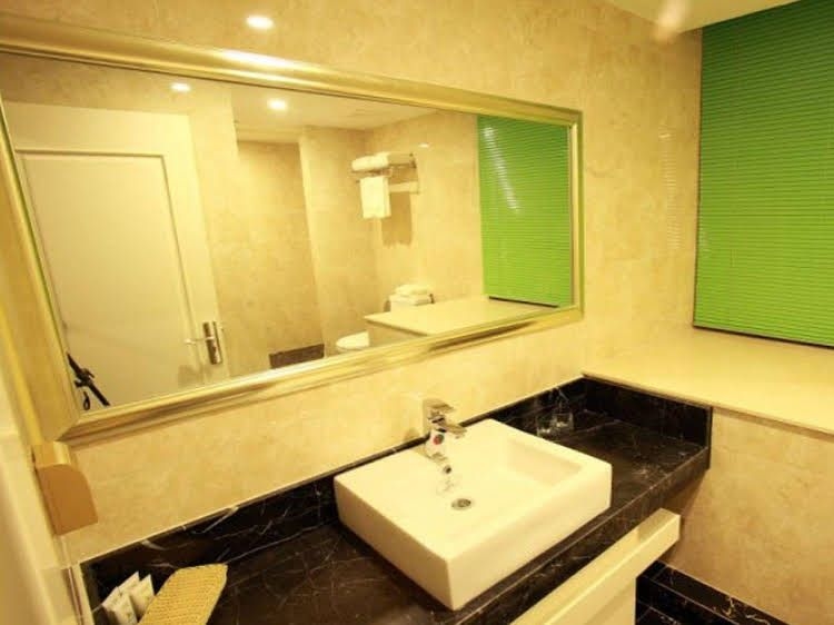 GreenTree Eastern Rizhao RongAn Shuimuqinghua Hotel3