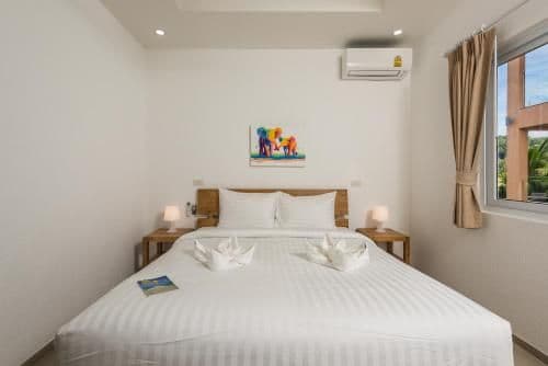 Five-Bedroom Villa with Private Pool - 62F
