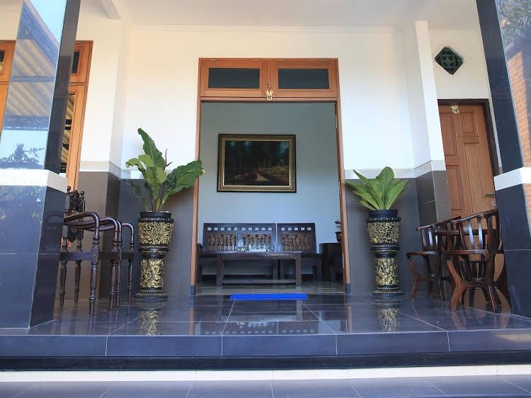 Puri Kusuma Guest House4