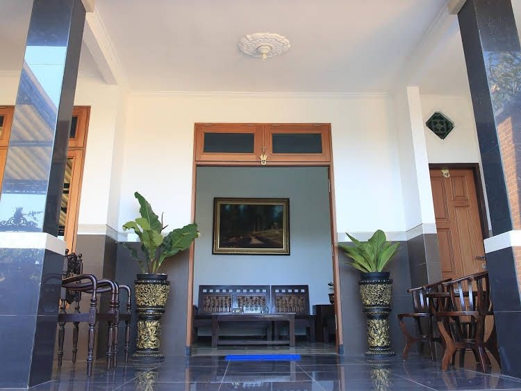 Puri Kusuma Guest House2