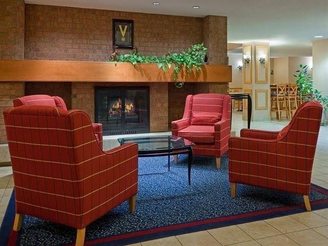 Holiday Inn Express Toronto East - Scarborough3