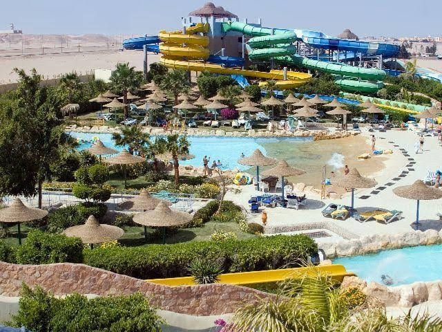 Titanic Resort & Aqua Park0