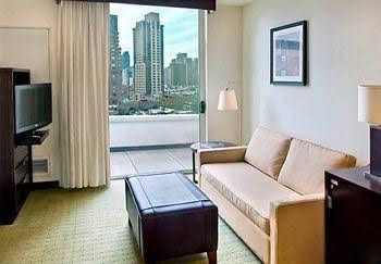 Courtyard by Marriott NYC Manhattan Upper East1