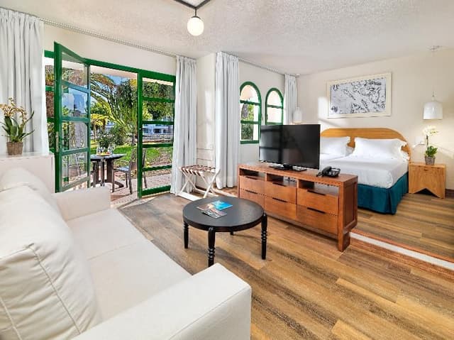 JUNIOR SUITE STANDARD