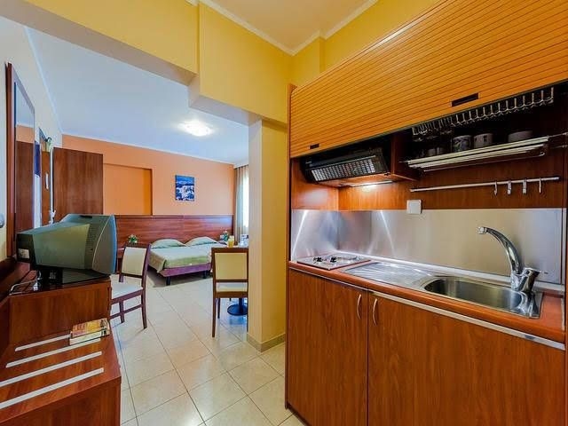 Esmeralda Apartments Rhodes4