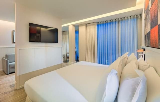 JUNIOR SUITE CAPACITY 2