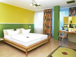Grand City Hotel Berlin City East2