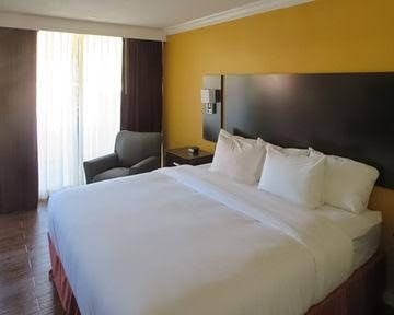 CLARION INN FORT LAUDERDALE1