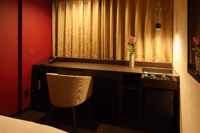 Room SEMIDOUBLE