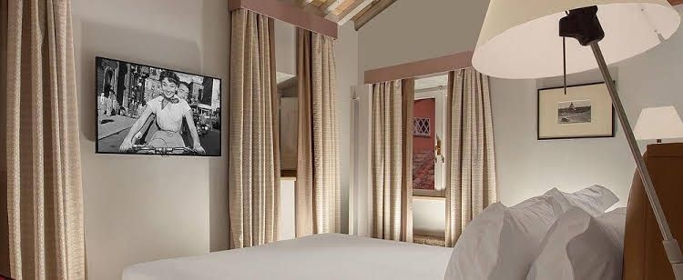 Palazzo Scanderbeg2