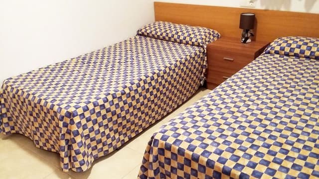 APARTMENT CAPACITY 8 THREE BEDROOMS