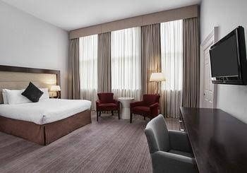 Jurys Inn Cardiff2