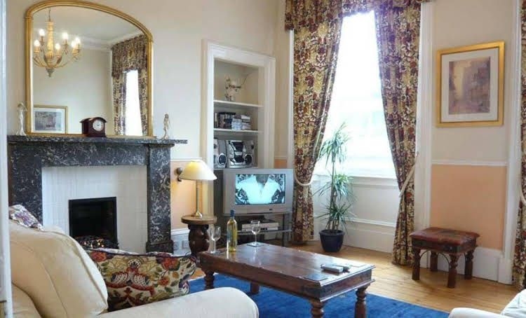 Royal Mile Apartments0