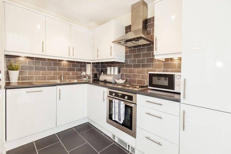 Savvy Serviced Apartments - The Hub0