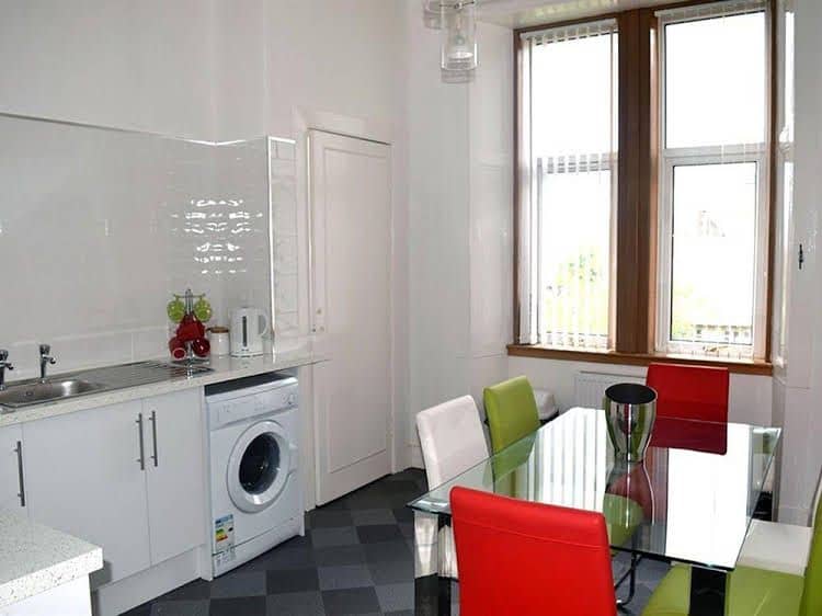 Spacious 2 Bedroom Apartment Spacious 2 Bedroom Apartment