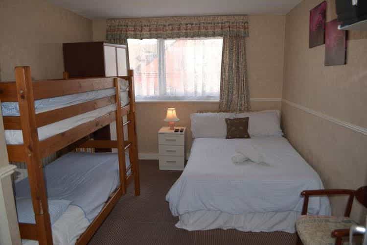 Holm Lea Halal Hotel & miniCINEMA Holm Lea Halal Hotel & miniCINEMA