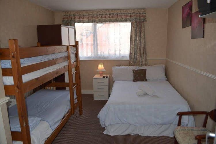 Holm Lea Halal Hotel & miniCINEMA Holm Lea Halal Hotel & miniCINEMA