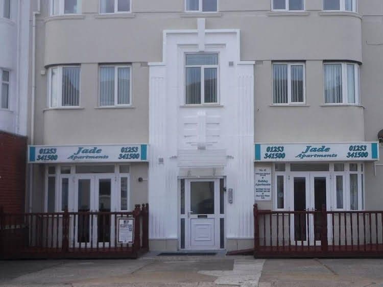 Jade Apartments Jade Apartments
