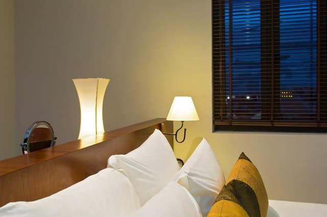 JUNIOR SUITE KING SIZE BED