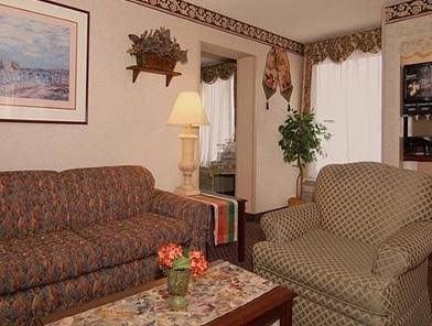 Econo Lodge Hotel Richmond0