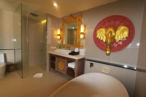 Deluxe Family Room