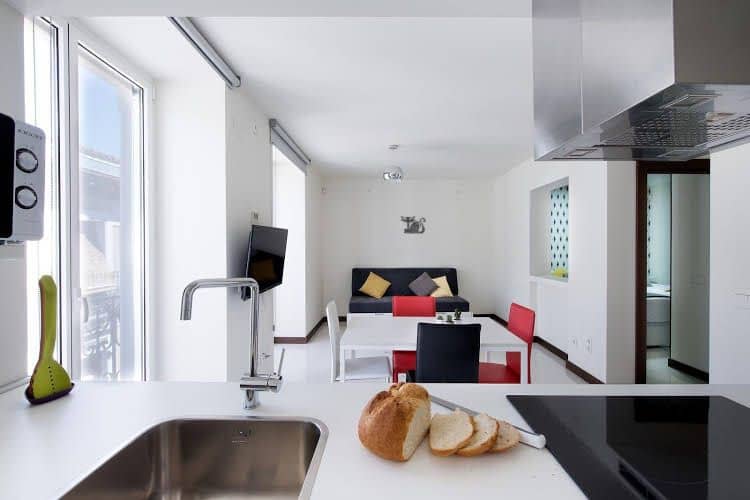 ROISA SUITES ROISA SUITES