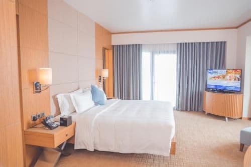 Executive King Suite - Non-Smoking