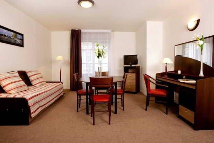 COMFORT SUITES PORT MARLY PARIS OUEST COMFORT SUITES PORT MARLY PARIS OUEST
