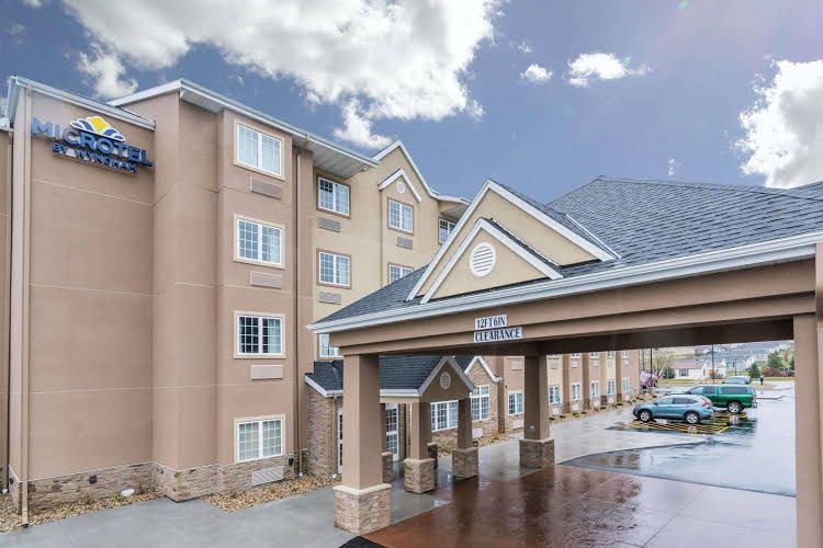 Spark by Hilton Rochester South0