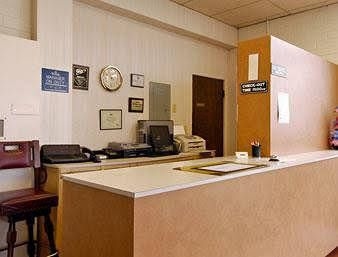 Travelers Inn0