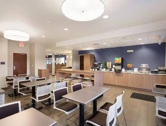 Microtel Inn and Suites by Wyndham Monahans3