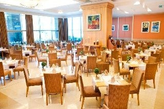 Crowne Plaza Izmir3
