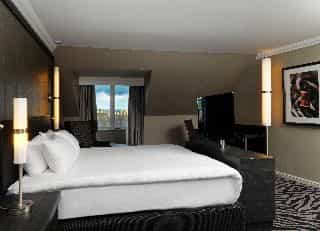 The Point Hotel The Point Hotel