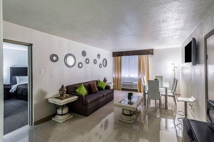 Clarion Inn0