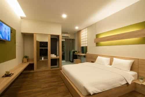 โรงแรมเดอะ เซนนิท เรสซิเดนซ์ โรงแรมเดอะ เซนนิท เรสซิเดนซ์