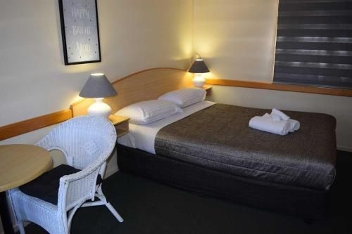 Warwick Vines Motel0