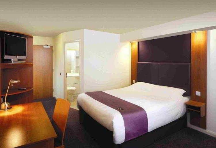 Premier Inn City Centre Charing Cross Premier Inn City Centre Charing Cross
