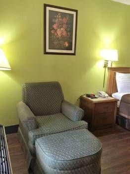 Travelers Inn Bolivar0