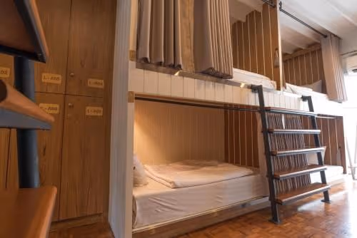 Bed in 10-Bed Mixed Dormitory Room
