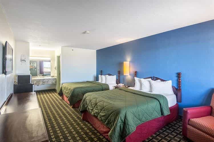 Motel 6 Erick