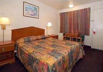 Motel 6 Bakersfield CA0