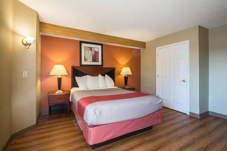 Motel 6 Indianapolis Airport Motel 6 Indianapolis Airport