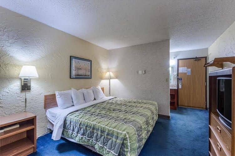 Motel 6 Grand Rapids Airport Motel 6 Grand Rapids Airport