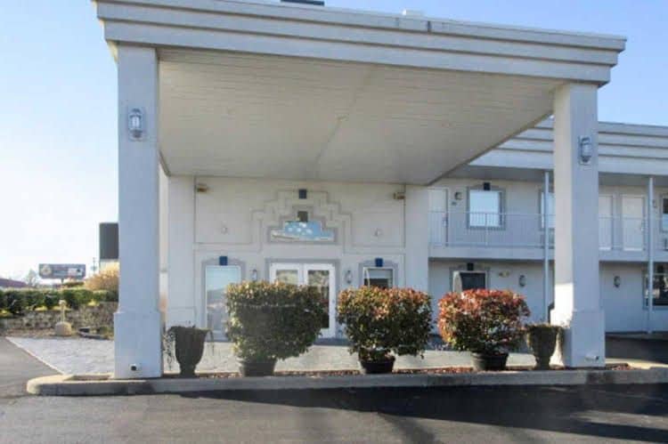Quality Inn MO 76 Strip near Landing Quality Inn MO 76 Strip near Landing
