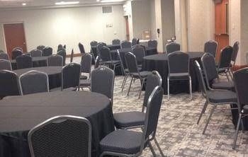 Holiday Inn Express and Suites Pigeon Forge Sevierville0