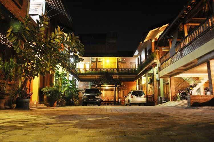 Rumah Balewaringin Rumah Balewaringin