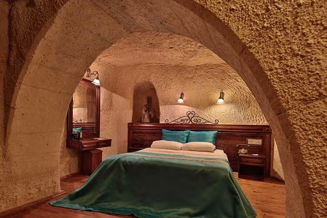 SUITE WITH DOUBLE BED